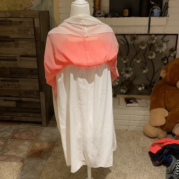 Dress - Picture 3 of 4